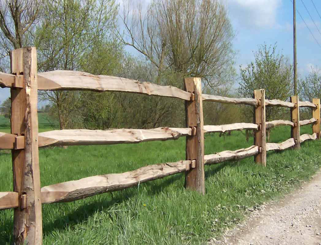 Cleft Chestnut Fencing For Hertfordshire, Essex &amp; surrounding areas