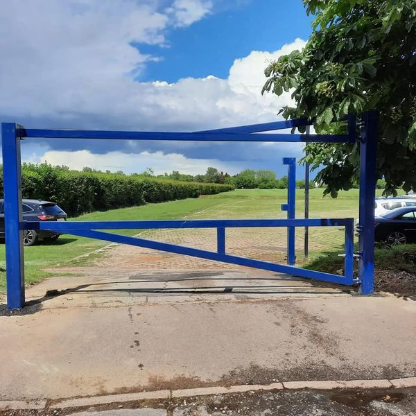 Height Restrictor Barrier Gate