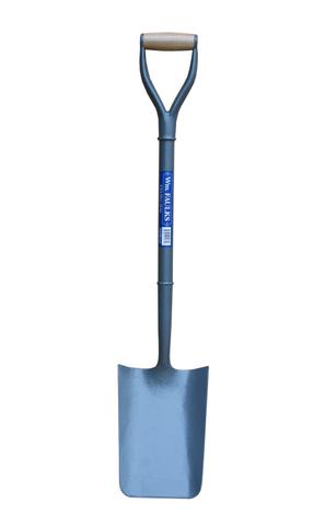 trenching shovel