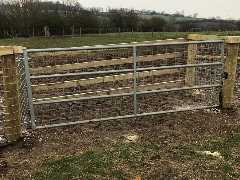 Double Stand Off Fence - 4