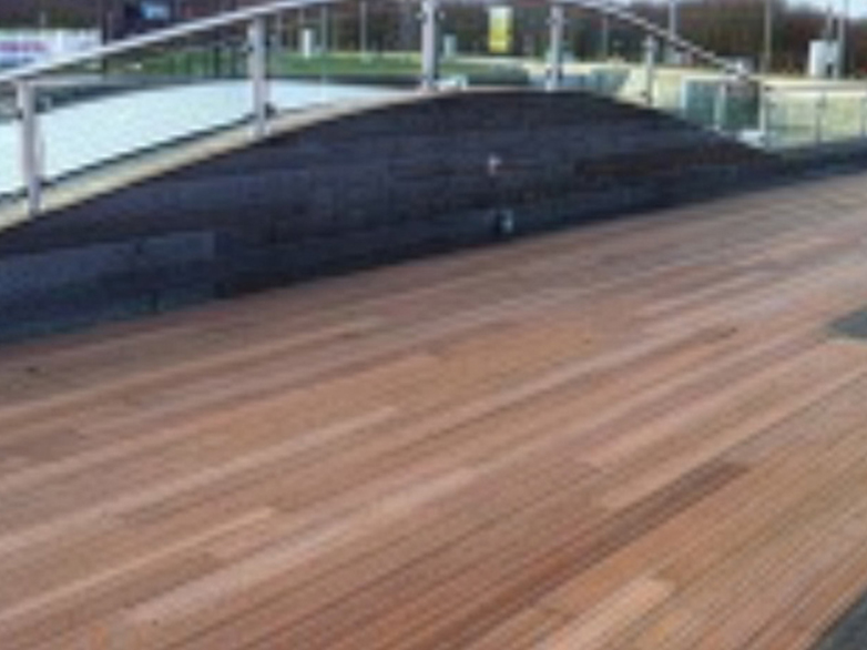 Lee Valley Farm Decking Project - 14