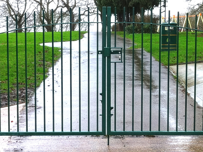 Mesh Railings and Gates Project - 1