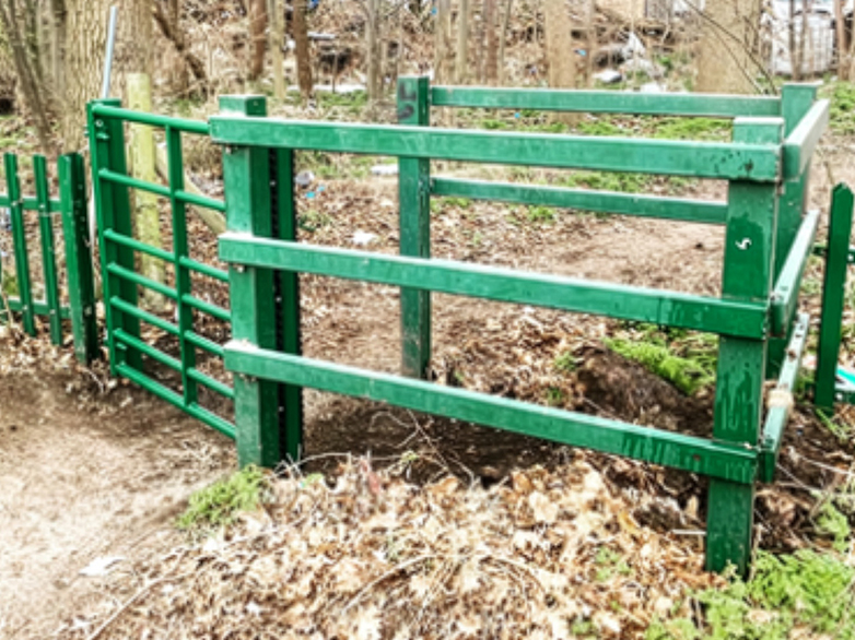 Powder coated kissing gate with matching fencing