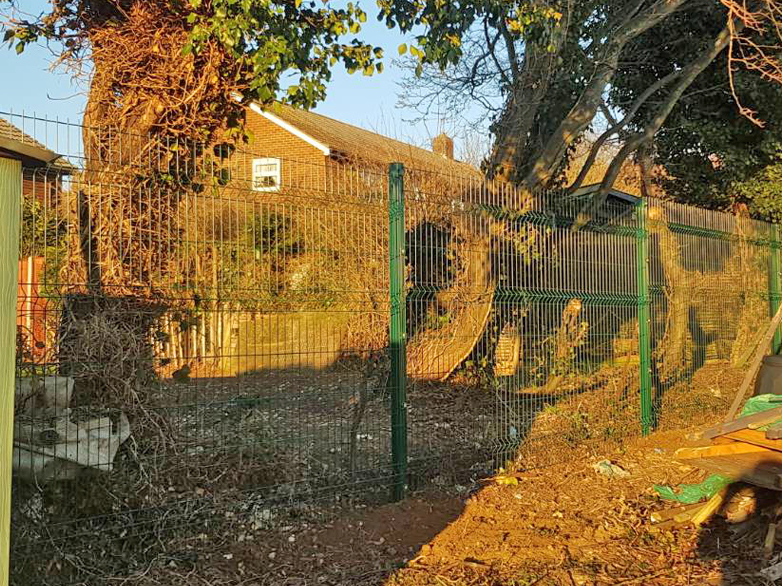 New Mesh Fencing on Allotment Boundary
