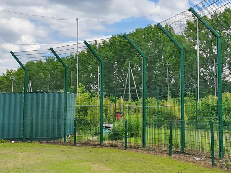 868 Mesh Baseball Backstop Fence