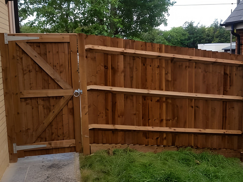 Domestic Closeboard Fencing - Newbuild Site Project - 10