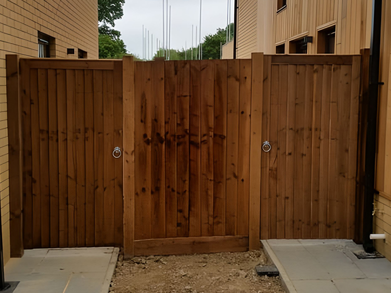 Domestic Closeboard Fencing - Newbuild Site Project - 11