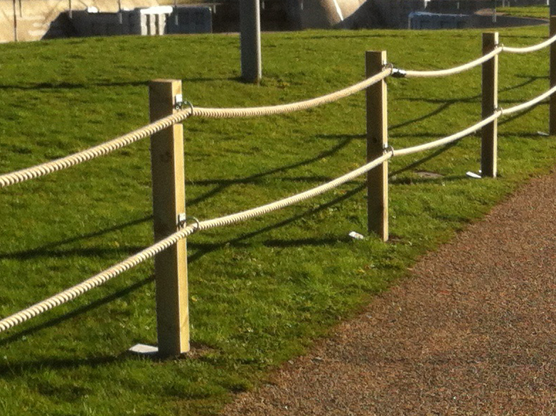 Removable Post and Rope Safety Fence