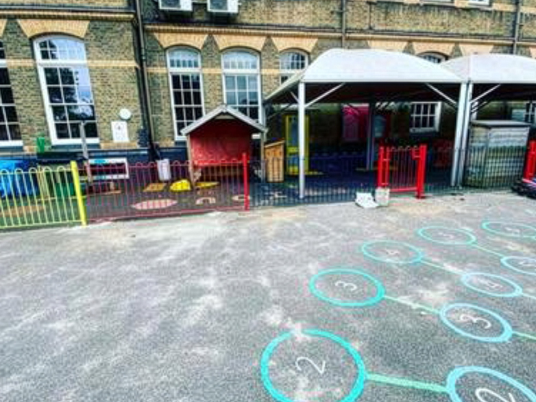 School Bow Top Railings - Essex - 1