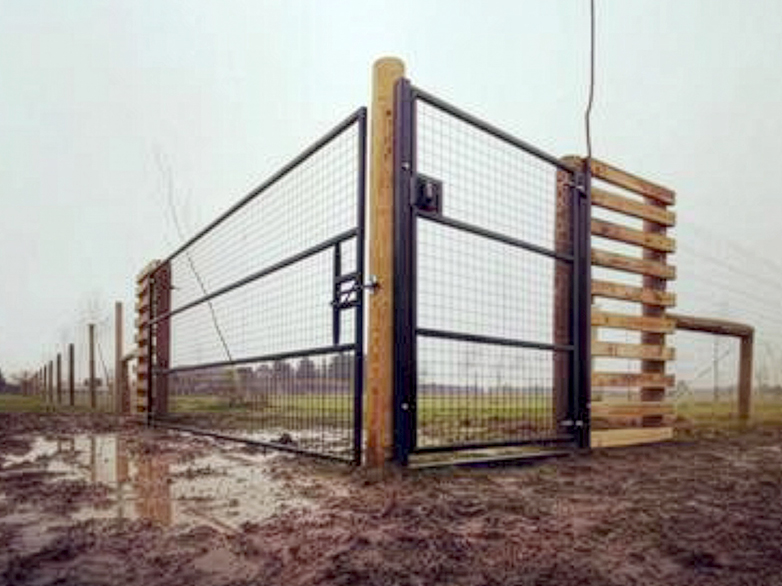 Security Gate for Dog Walking Field Project - 1