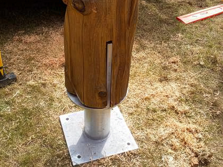 Totem Poles - Cottons Park Project - 2