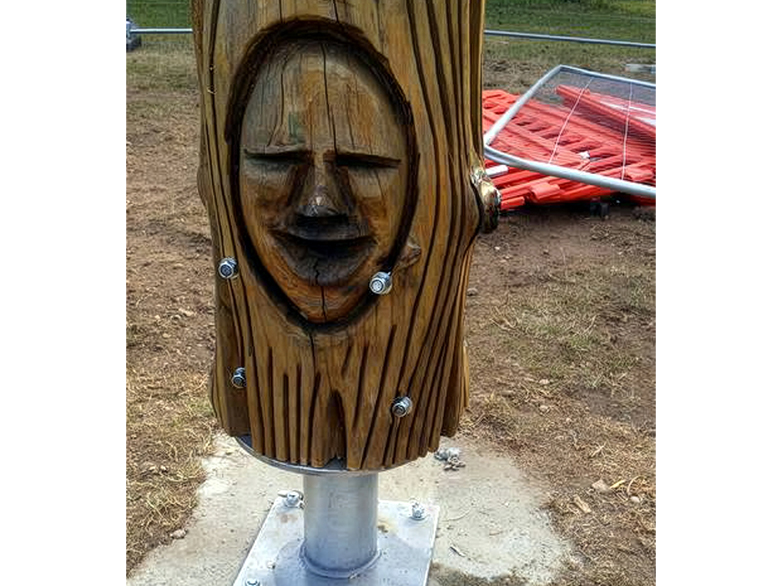 Totem Poles - Cottons Park Project - 6