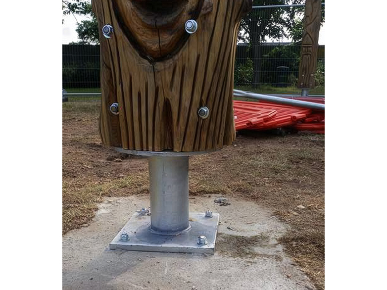 Totem Poles - Cottons Park Project - 7