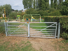 2 in 1 Gate
