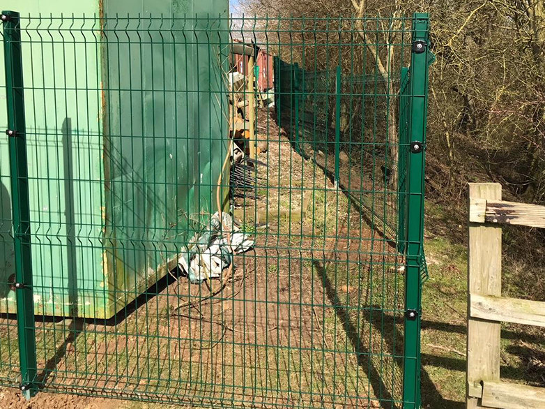 Country Park Compound Mesh Fence