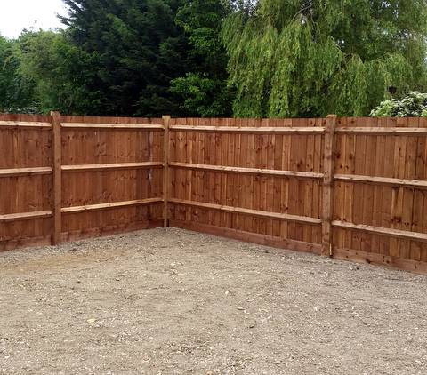 Image of beautifully crafted closeboard fencing